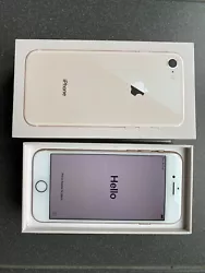 Apple iPhone 8 - 64 Go - Gold (Désimlocké). Acheté chez Apple, première main.Il n’est pas bloqué Icloud.Il est...