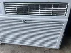 Ac Unit in wall Ge 25000 BTU. This Unit includes everything also come with a remote. Year: March 2018This Item weighs...
