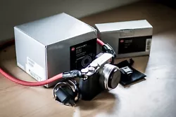 Leica D-LUX 7 camera. Excellent condition with very little use. Includes leather Leica protector and Leica rope strap...