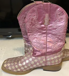 Roper Girl’s Pink Glitter Western Style Boots Size 1. Used, has wear and tear, no major stains , tears, or defects,...