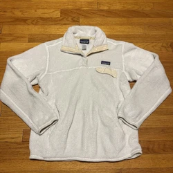 Women’s Patagonia Re-Tool Snap-T Raw Linen Fleece Pull-Over Size Medium. Good Condition, Fleece Shows Minimal Signs...