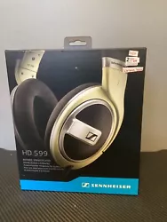 Sennheiser HD 559 over - ear - headphones. Not previous owner.