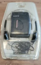 Sony Walkman Modèle WM-FX21 Am/Fm Stéréo Cassette changer courroie.  État esthétique comme neuf  Radio fonctionne ...