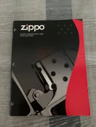 Zippo Catalog US Complete line Collection 2005Zippo Catalogue Américain 2005.