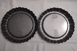 Lot Of 2 Vintage Ekco Bakers Secret Duncan Hines Tiara Dessert Pans Tart Quiche. Condition is Used. Shipped Priority...