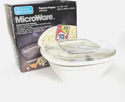 Anchor Ovenware Popcorn Popper with Cover. Ideal for compact and full-sized microwave ovens. Cover for use only in...