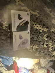 beats studio buds + silver clear.