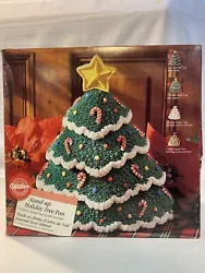 Wilton Stand-Up Holiday Tree Cake Pan - New.