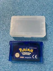 Pokémon version Saphir pour GBA VF envoi le jour même, avec une petite boîte de protection, l’étiquette du jeu a...