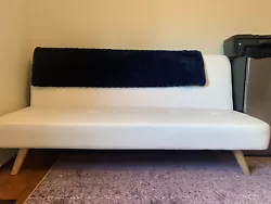 I bought this futon for my college room and then barely used it. It is in perfect condition. The buyer must come pick...
