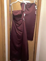 NWT Satin Strapless Rouching w/ Brooch Wine (burgundy) Color w/ Matching Wrap. Size 2. Condition is 