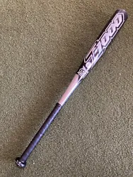 Louisville Slugger Z1000 31/28 BBCOR in phenomenal condition. I guarantee this is one of cleanest ones still out there....