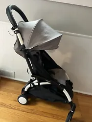 This BabyZen Yoyo2 is the perfect foldable stroller for your baby, with a carry bag included for your convenience. The...