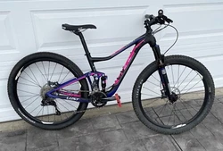 Hi fellow MTBers! Thats the only reason the bike is up for sale. Rims: 27.5