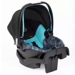 You want the best for your new baby — and above all, you want safety. Look no further than the Evenflo®...