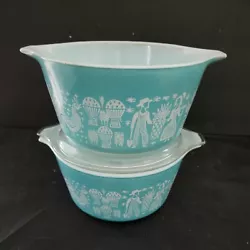 This is for 2 very nice MID-20th CENTURY MODERN hard to find PYREX #473 1qt. blue with white Butterprint refridgerator...