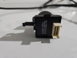 Whirlpool Washer Cycle Selector Switch W10285518, WPW10285518. Condition is Used. Shipped with USPS Ground Advantage.