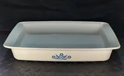 Introducing a classic Corning Ware Blue Cornflower Baking Dish Roaster Pan, model P-332. Crafted with care, this...