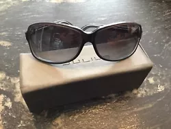 Authentique lunettes de soleil marine Gucci. Quelques micro rayuresRèglement sous 24 h maxi