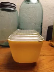 Vintage Pyrex Yellow Refrigerator Dish #501 With Ribbed Lid.  I have a fantastic example of a 1969s Pyrex refrigerator...