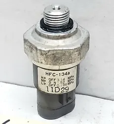                        HONDA AC PRESSURE SENSOR SWITCH 11D29 OEM  USED IN GREAT TESTED CONDITION TAKEN...