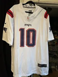 Mac Jones New England Patriots football jersey Nike Size XXXL (from China).