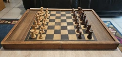 Magnifique jeux d échecs xxl en buis LARDY plombées et feutrée taille 6 feutrée  King de 9.5cm  ATTENTION FOURNI...