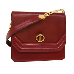 Style Shoulder Bag. Shoulder Drop:47cm(Approx). Shoulder Strap：rubbing. Material Leather. Accessory There is no item...