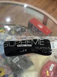 Getting a brand new SUPREME/ THE NORTHFACE STEEP TECH HEADBAND/ BLACK/SIZE S/M .Headband is 100% authentic.Headband...
