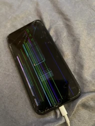 Apple iPhone 11 - 64Go - Noir (Désimlocké) A2221 (CDMA + GSM) Bloqué iCloud. L’iphone est bloqué iCloud, et...