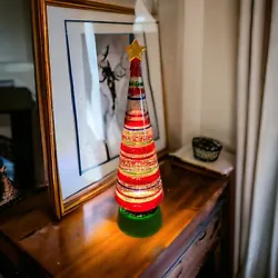 Vintage 12 inch Glass Christmas Tree with Liquid Motion Glitter. Has 6ft. Cord with on off switch. Works great, ships...
