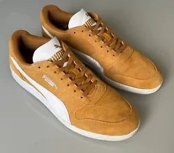 Jaune moutarde. Sneakers Puma. Taille 44,5.