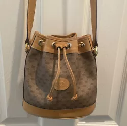 Vintage Gucci bucket bag mini. Wear on bottom front as picturedInside has signs of wear down