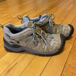 Keen Targhee II Women’s Size 8 Blue Green Lace Up Athletic Hiking Shoes. These shoes are in good pre-owned condition,...