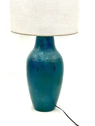 Lampe date des années 50-60.