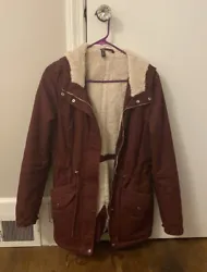Women’s H&M Anorak Maroon Jacket, Size 4. Lightly worn, In great condition
