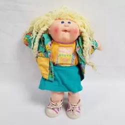Franchise : Cabbage Patch Kids. Type : Play Doll. Doll Complexion : Light. Doll Eye Color : Blue. Doll Hair Color :...