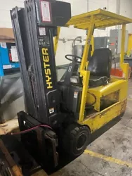 Our Forklift is located at SunCup Juice in Newark, NJ. Capacity 850 AH. Connector SB-350 Grey. IST # 6010 38.19 x 24.57...