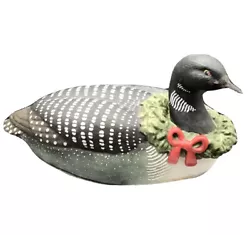 Vintage Schmid Christmas Loon figurine 1985. Gordon Fraser.Excellent preowned condition, no chips, cracks or marks.