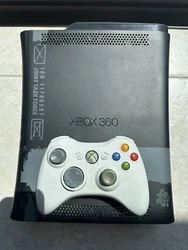- Console Xbox 360 250gb Collector Call of duty MW2 + Manette. - Vendu avec la manette ainsi que les cables de...