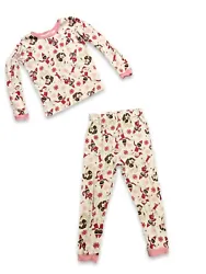 Size 6 unisex kids pajama sleepwear set. Elf on the shelf cartoon printed on pajamas. In excellent used condition. No...