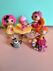 Get ready for a delightful tea party with the Lalaloopsy Mini Crumbs Sugar Cookie Tea Playset! This adorable set...
