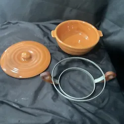 bauer pottery handled bowl with wood aluminum holder 3x7 in. Marked bauer USA to bottom handled dish is 3x7 not...