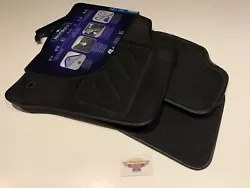 PEUGEOT 5008 jeu de tapis neufs de marque NORAUTO.      Expédition colissimo suivi 