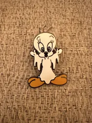 Next for your collection, aRare Tweety Bird Ghost / Halloween Trading Pin Warner Brothers.
