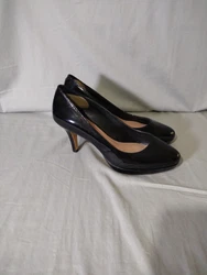 The sleek pointed toe and stiletto heel provide a classic and sophisticated touch to any outfit. These gorgeous heels...