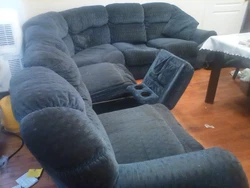 Ned hendel for puleng out d recliner. fabric is in good condison. ned to pick up.
