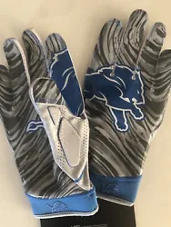 Nike Superbad 4.5 Adult XL Lions Football Receiver Gloves. Brand Neww Nike backing card attached Smoke free homePet...