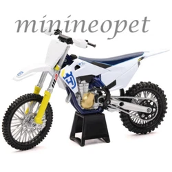 HUSQVARNA FC 450 DIRT BIKE MOTORCYCLE 1/12. Made By : NEW RAY. Color : WHITE. We will do our best to reply as soon as...
