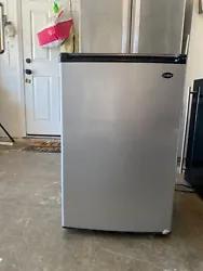 Mini Refrigerator Sanyo Silver W/ Black. I used it for my dorm, but now have no use for it. I can accept Zelle or Venmo.